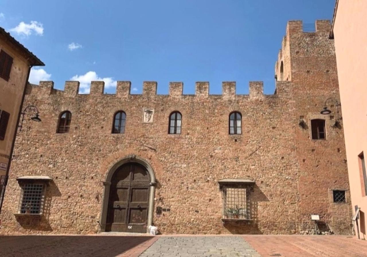 Palazzo Stiozzi Ridolfi Apartamento Certaldo Exterior foto